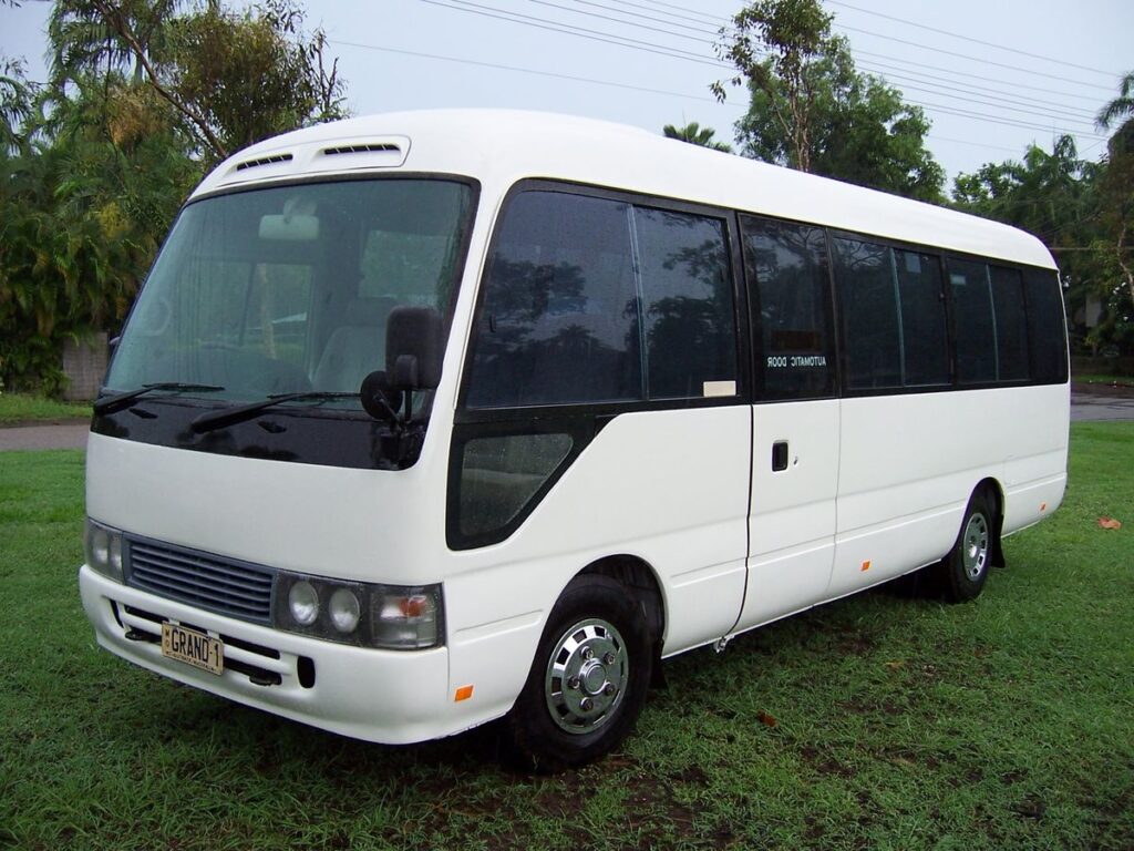 mini bus 4